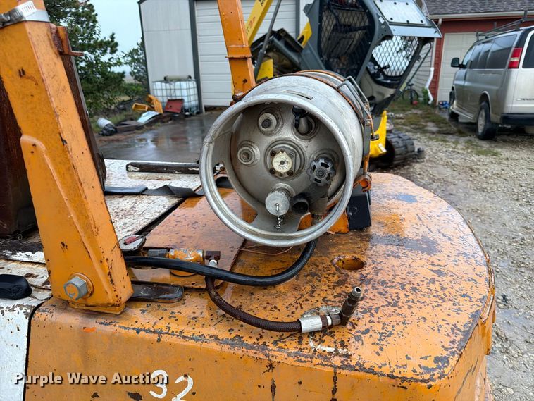 image for item FK3797 1997 Toyota 02-FG40 forklift