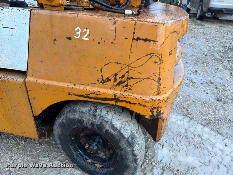 image for item FK3797 1997 Toyota 02-FG40 forklift