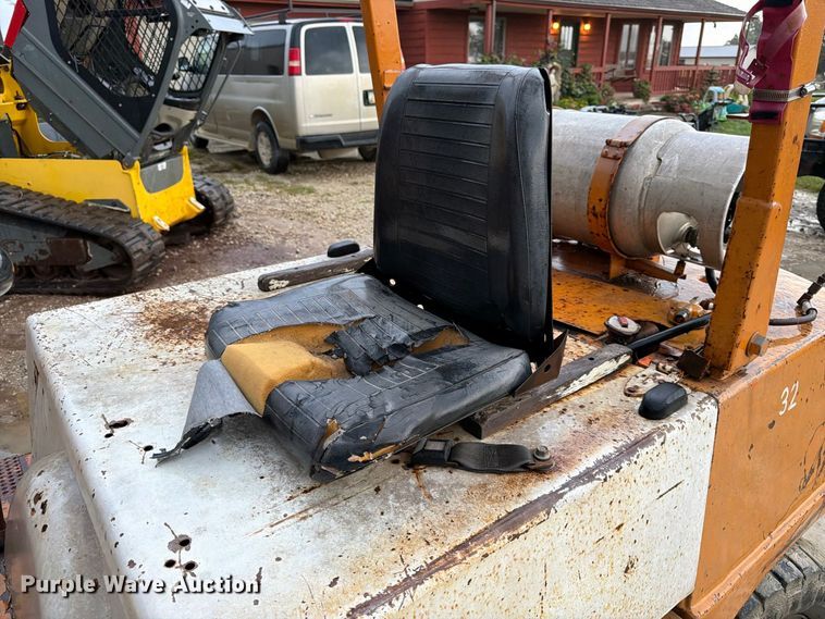 image for item FK3797 1997 Toyota 02-FG40 forklift