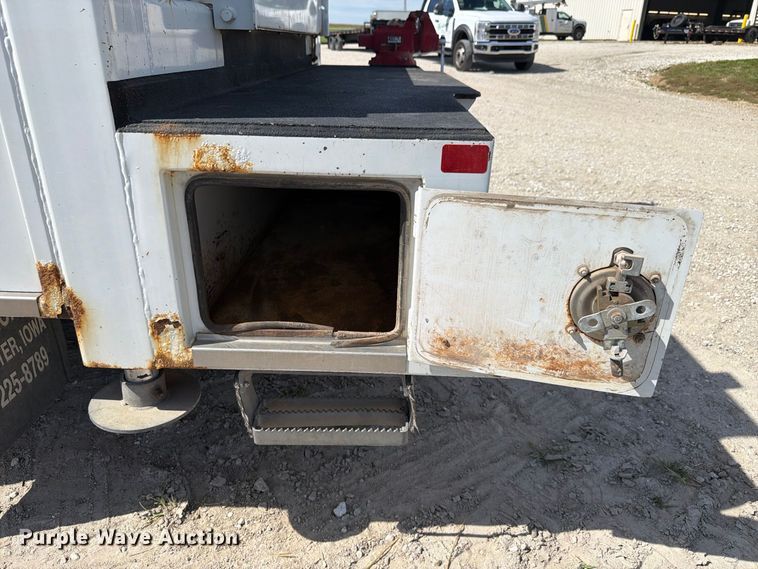 image for item FK4183 2015 Ford F750 Super Duty XL utility / service truck