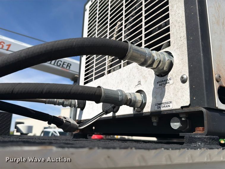 image for item FK4183 2015 Ford F750 Super Duty XL utility / service truck