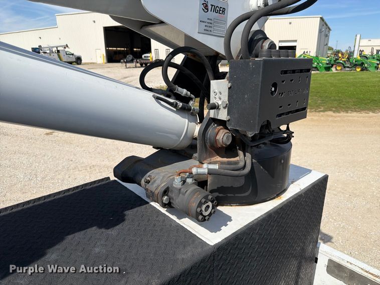 image for item FK4183 2015 Ford F750 Super Duty XL utility / service truck