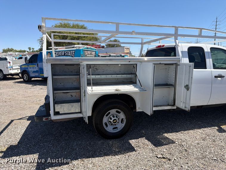 image for item FK4576 2012 Chevrolet Silverado 2500HD Ext. Cab utility bed pickup truck