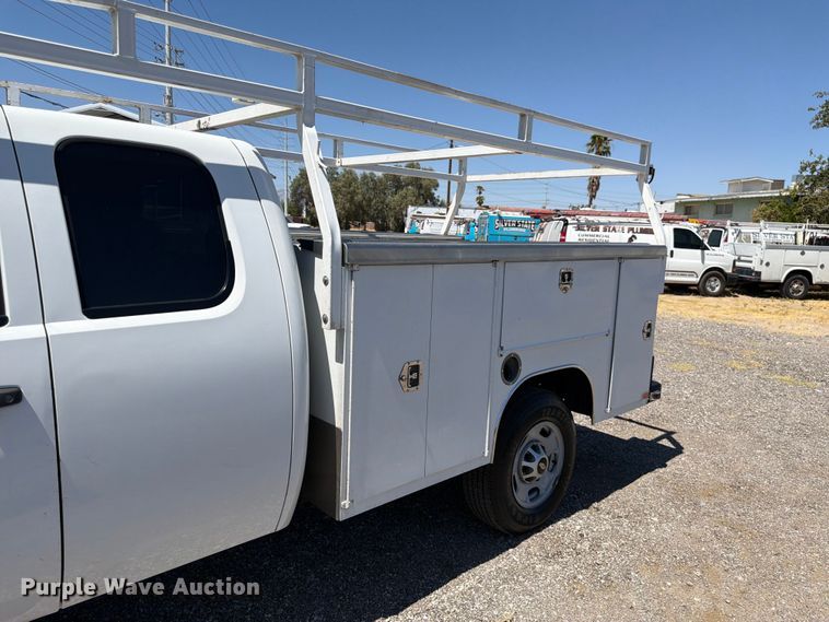 image for item FK4576 2012 Chevrolet Silverado 2500HD Ext. Cab utility bed pickup truck