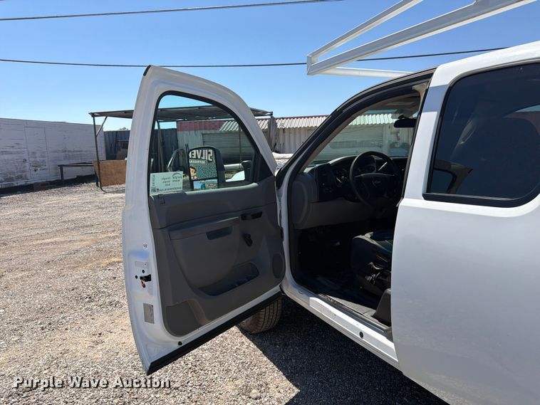 image for item FK4576 2012 Chevrolet Silverado 2500HD Ext. Cab utility bed pickup truck