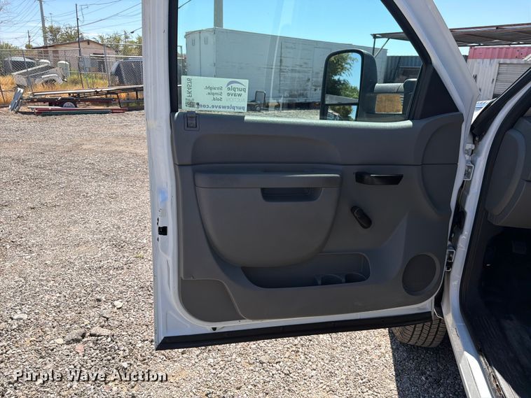 image for item FK4576 2012 Chevrolet Silverado 2500HD Ext. Cab utility bed pickup truck