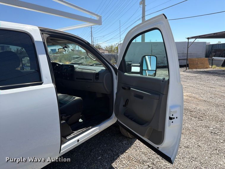 image for item FK4576 2012 Chevrolet Silverado 2500HD Ext. Cab utility bed pickup truck