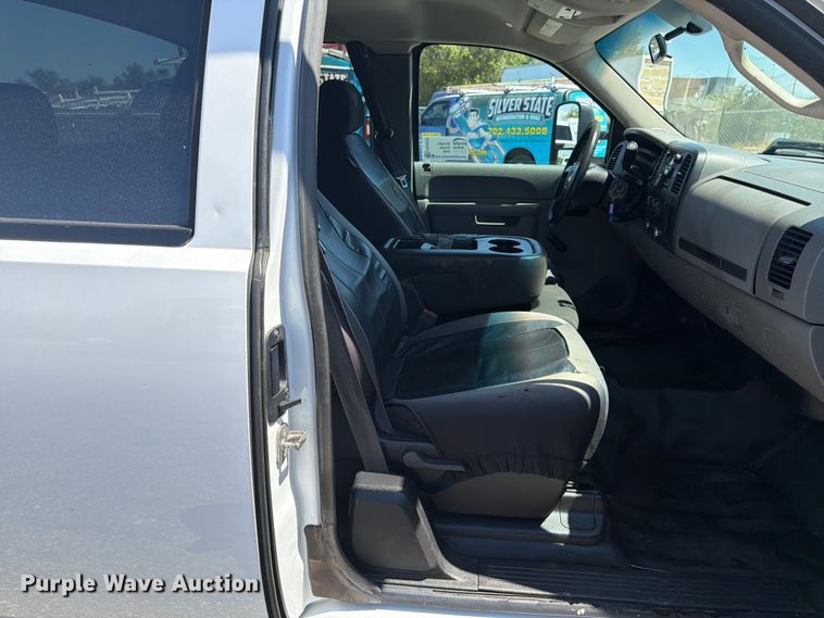 image for item FK4576 2012 Chevrolet Silverado 2500HD Ext. Cab utility bed pickup truck