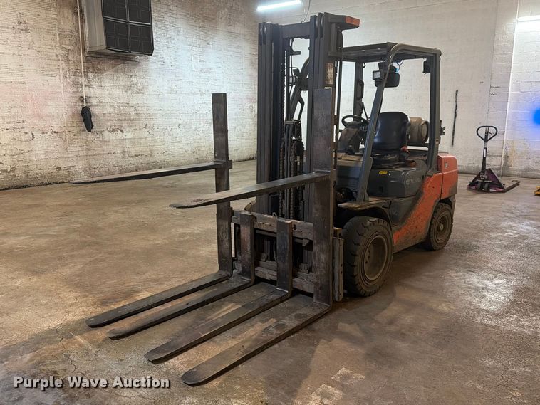 Toyota 8FGU32 forklift