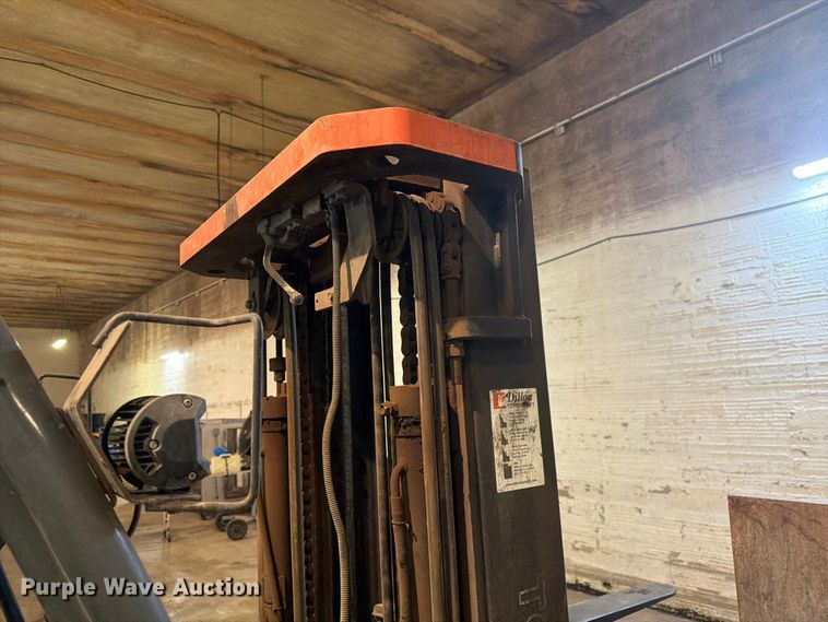 image for item FK4621 Toyota 8FGU32 forklift