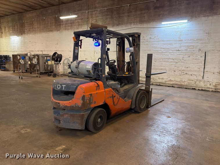 image for item FK4622 Toyota 8FGU32 forklift