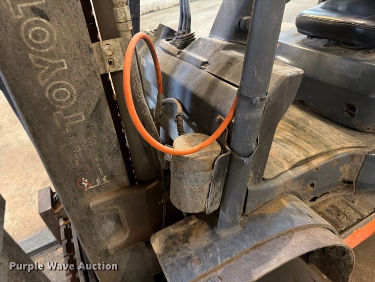 image for item FK4622 Toyota 8FGU32 forklift