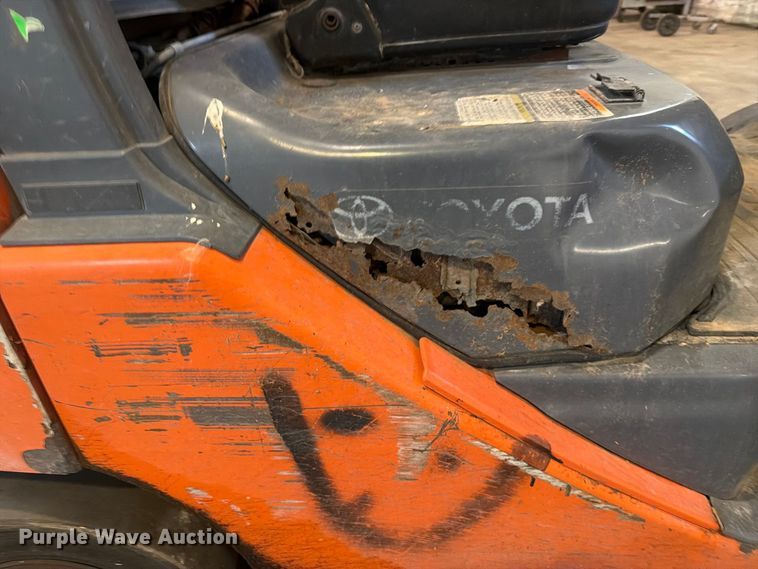 image for item FK4622 Toyota 8FGU32 forklift