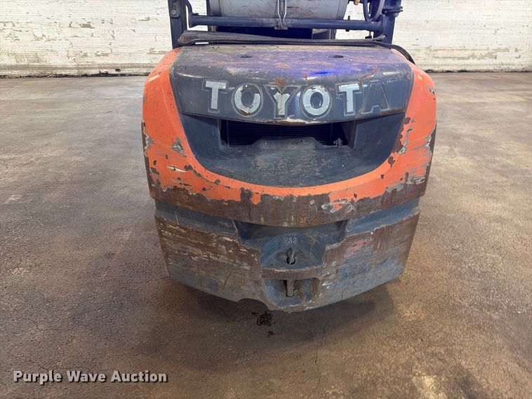 image for item FK4622 Toyota 8FGU32 forklift