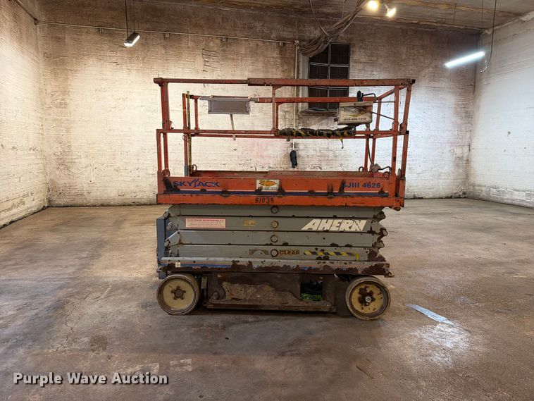 image for item FK4623 Skyjack SJ4626 scissor lift