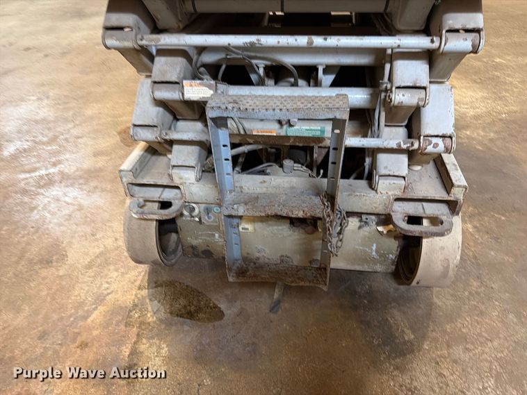 image for item FK4623 Skyjack SJ4626 scissor lift