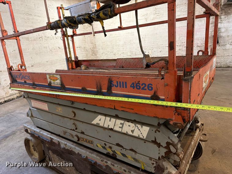 image for item FK4623 Skyjack SJ4626 scissor lift