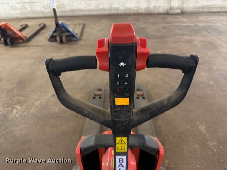 image for item FK4624 (8) pallet jacks