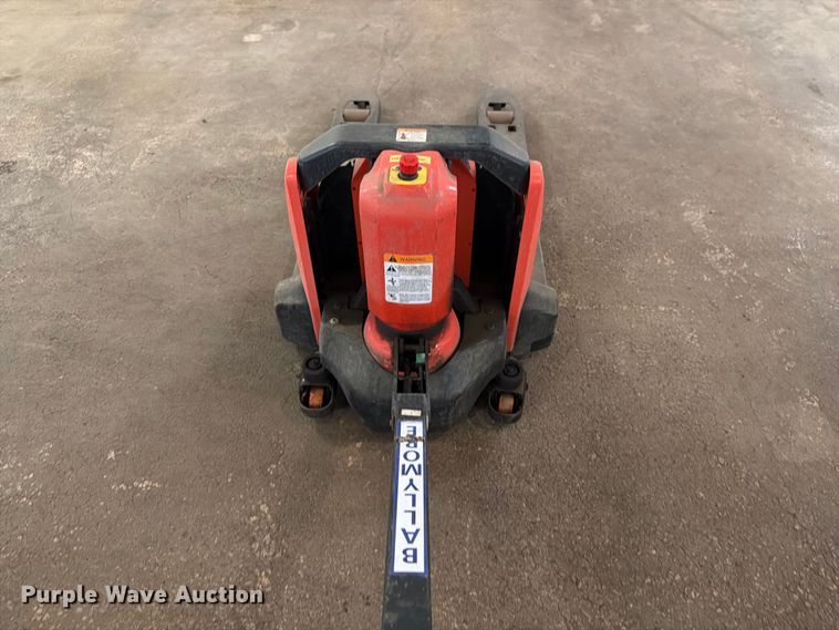 image for item FK4624 (8) pallet jacks