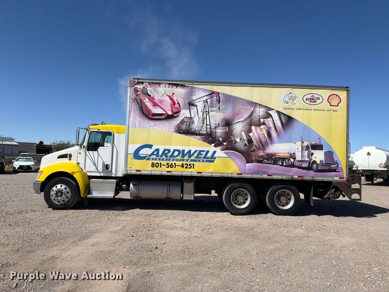 image for item FK4634 2010 Kenworth T370 box truck
