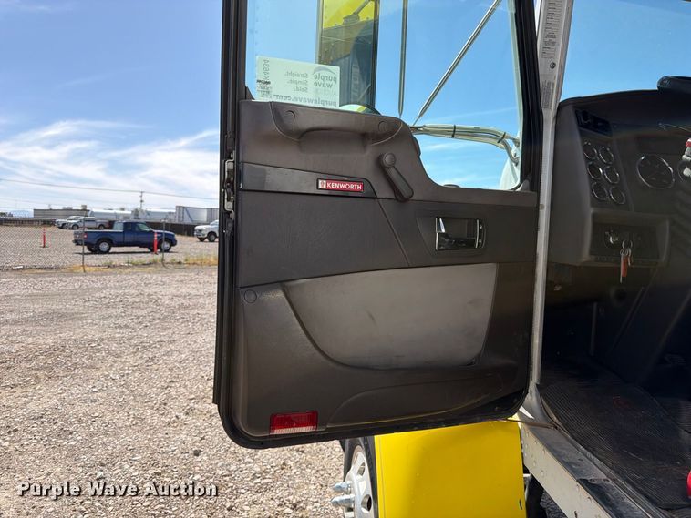 image for item FK4634 2010 Kenworth T370 box truck