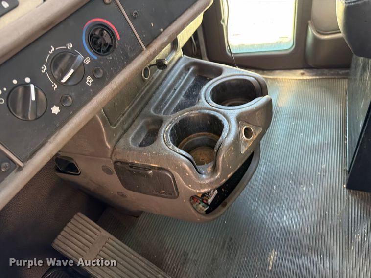 image for item FK4634 2010 Kenworth T370 box truck