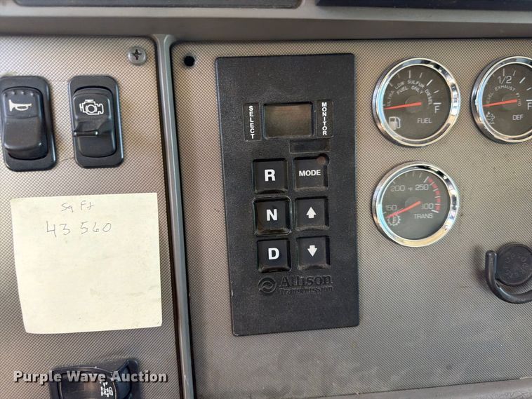 image for item FK4634 2010 Kenworth T370 box truck