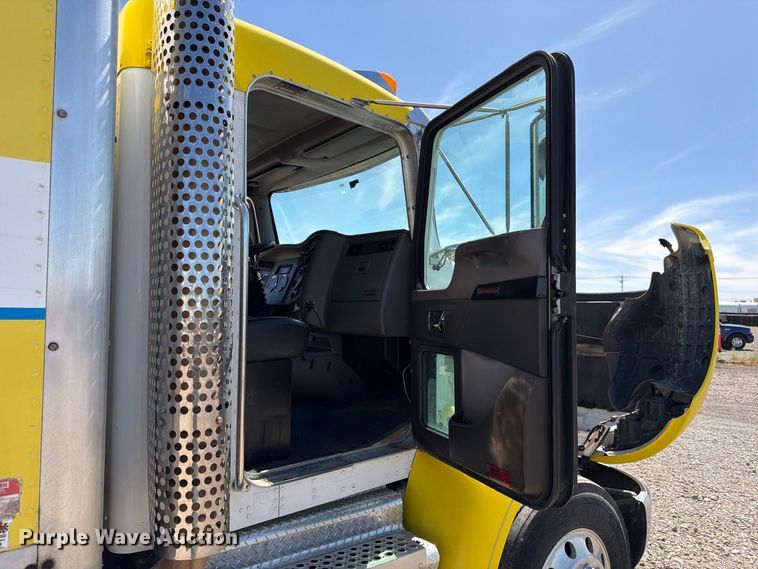 image for item FK4634 2010 Kenworth T370 box truck