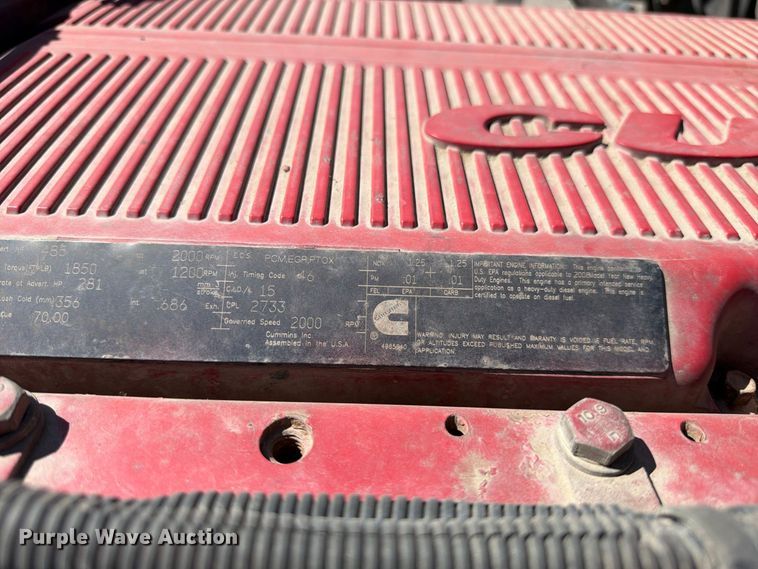 image for item FK4635 2009 Kenworth T8 Series fuel truck
