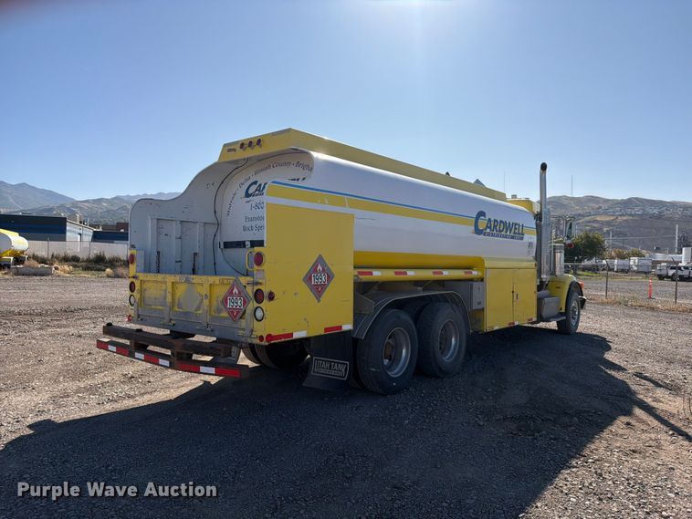 image for item FK4637 2012 Peterbilt 367 fuel truck