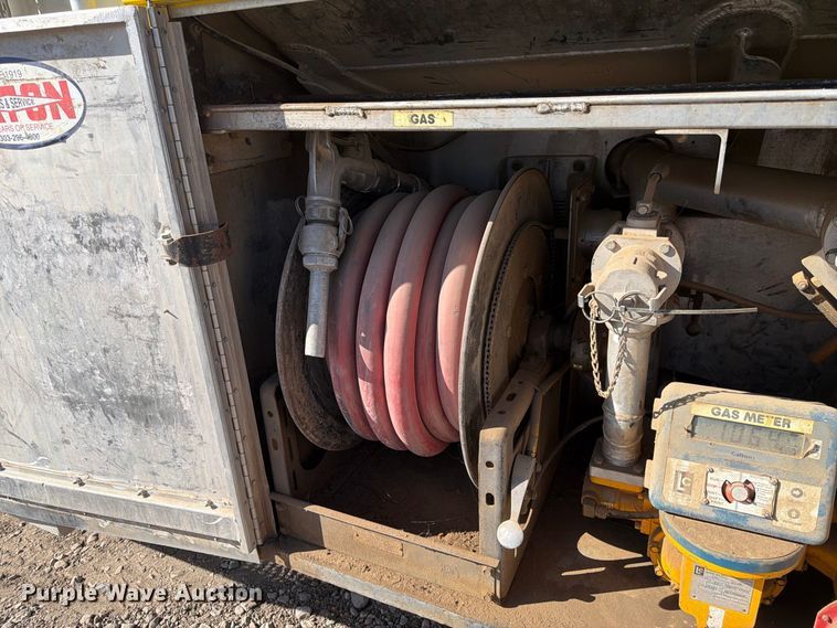 image for item FK4637 2012 Peterbilt 367 fuel truck