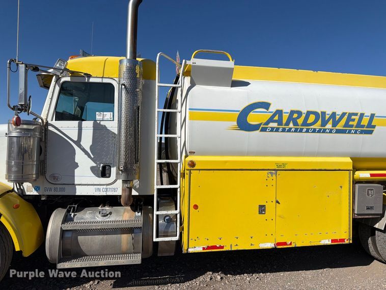 image for item FK4637 2012 Peterbilt 367 fuel truck