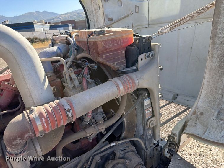 image for item FK4637 2012 Peterbilt 367 fuel truck