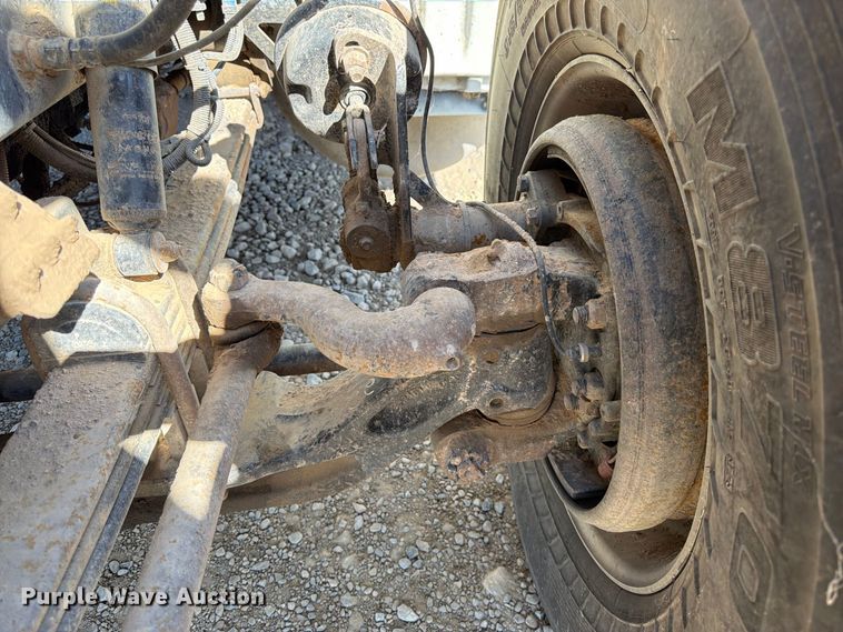 image for item FK4637 2012 Peterbilt 367 fuel truck