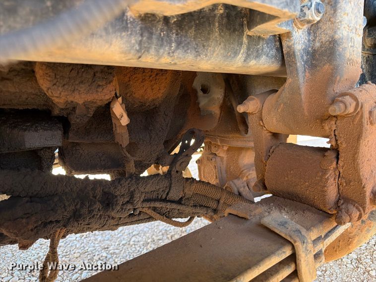 image for item FK4639 2012 Kenworth T800 fuel truck