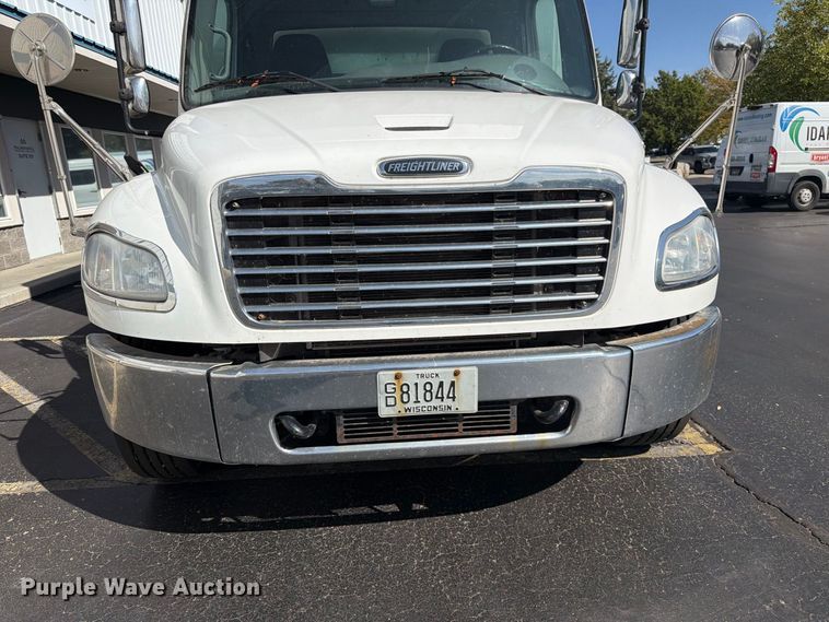 image for item FK4644 2020 Freightliner Business Class M2 side curtain box truck  