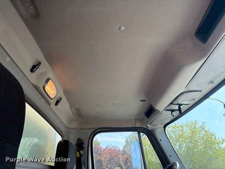 image for item FK4644 2020 Freightliner Business Class M2 side curtain box truck  