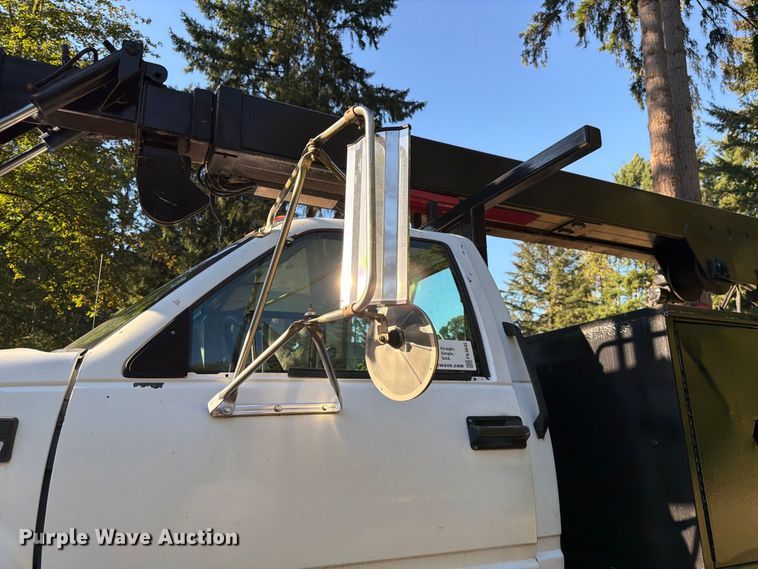 image for item FK4645 2001 Chevrolet C7 bucket truck