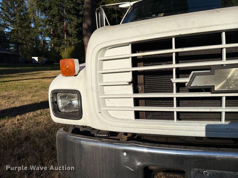 image for item FK4645 2001 Chevrolet C7 bucket truck