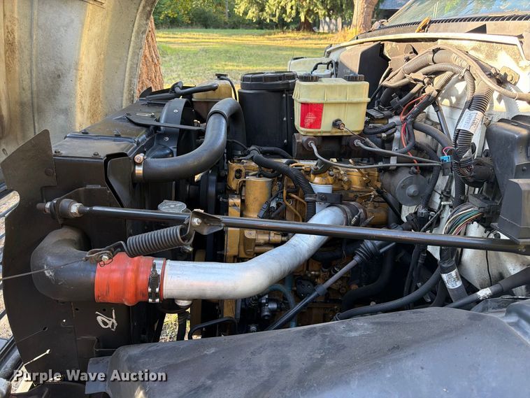 image for item FK4645 2001 Chevrolet C7 bucket truck