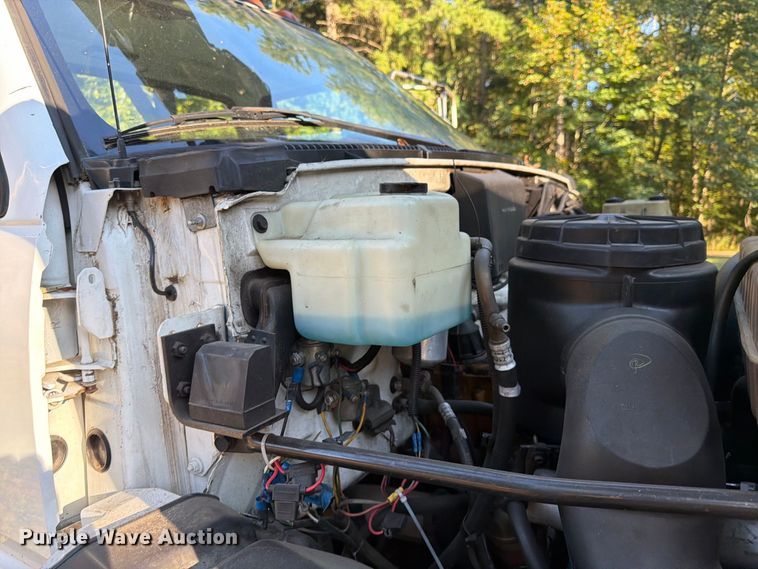 image for item FK4645 2001 Chevrolet C7 bucket truck