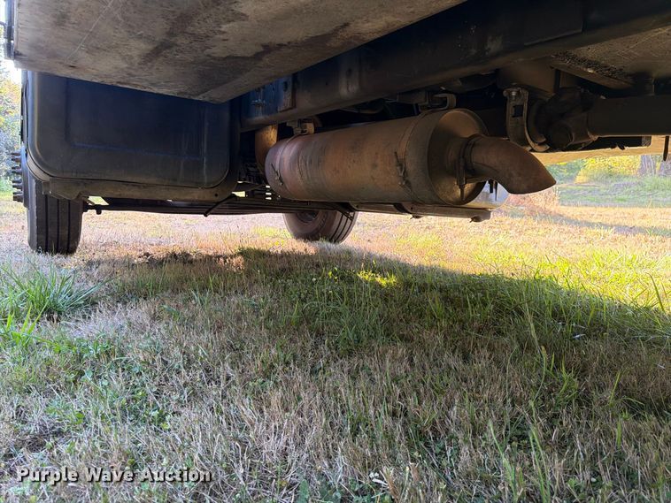 image for item FK4645 2001 Chevrolet C7 bucket truck