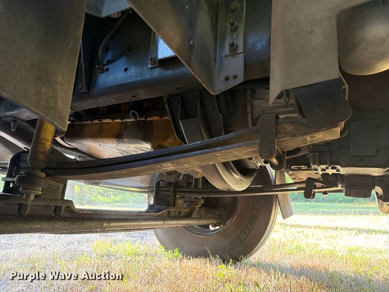 image for item FK4645 2001 Chevrolet C7 bucket truck