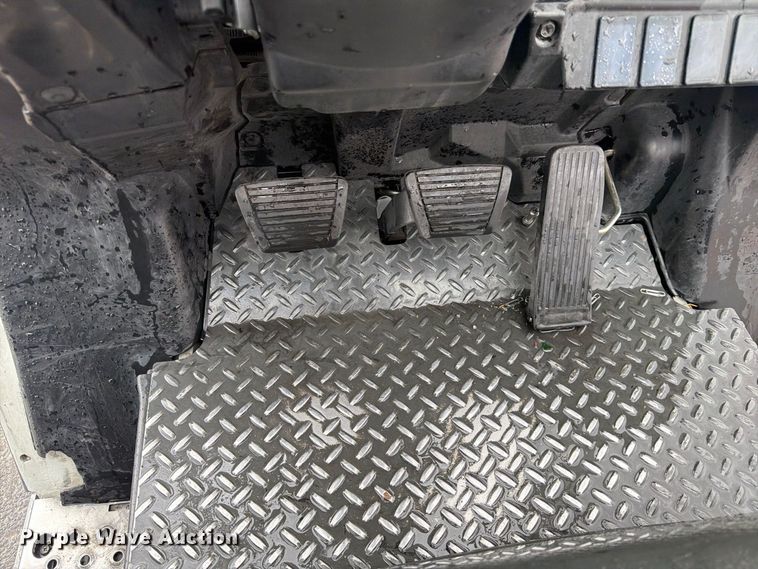 image for item FK4646 2017 UniCarriers PF50 forklift