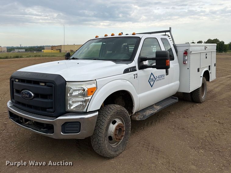 2015 Ford F350 Ext. Cab utility bed pickup truck