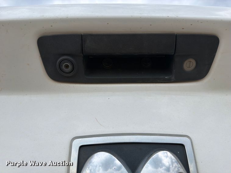 image for item FK5085 2018 RAM 1500 Laramie Crew Cab pickup truck