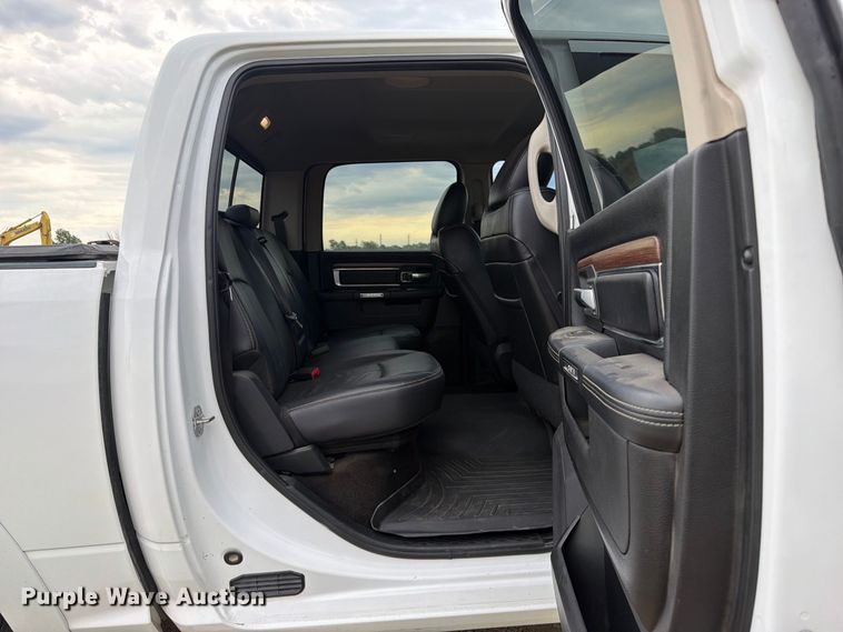 image for item FK5085 2018 RAM 1500 Laramie Crew Cab pickup truck
