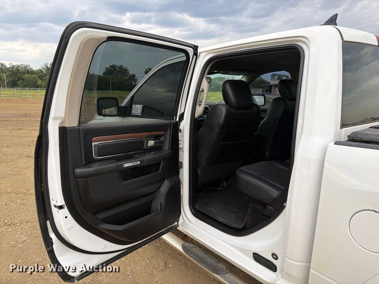 image for item FK5085 2018 RAM 1500 Laramie Crew Cab pickup truck