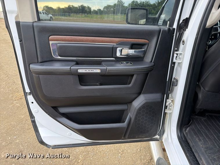 image for item FK5085 2018 RAM 1500 Laramie Crew Cab pickup truck
