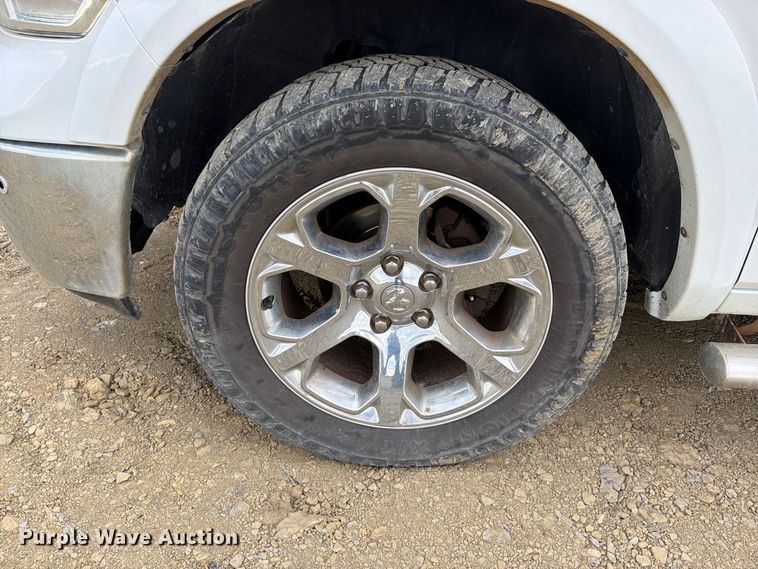 image for item FK5085 2018 RAM 1500 Laramie Crew Cab pickup truck